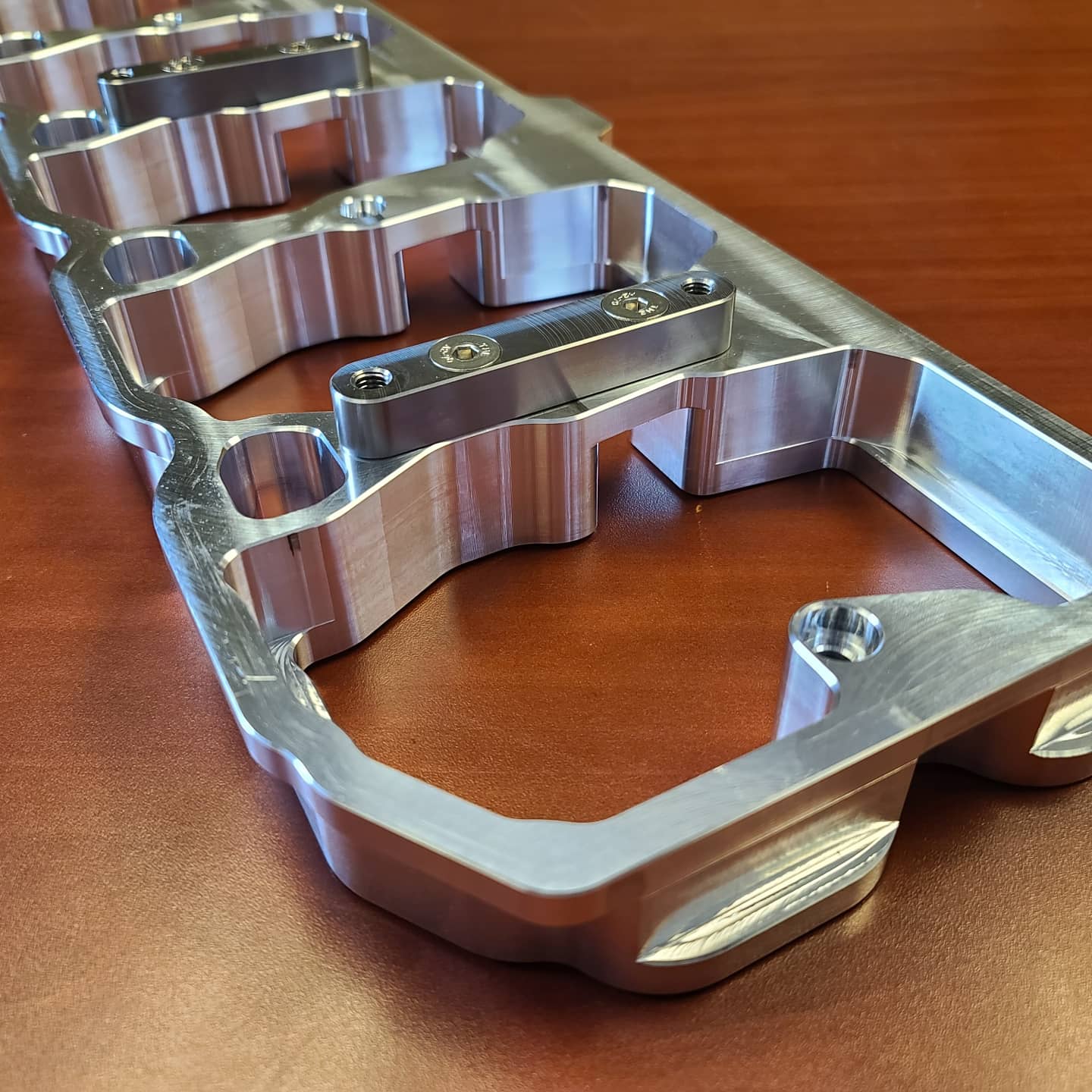 06+ Cummins Billet Rocker Box